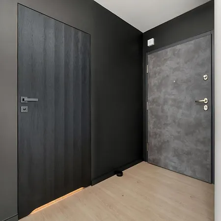Nad Brzegiem Rzeki 2 Sypialnie Parking By Renters Prestige شقة